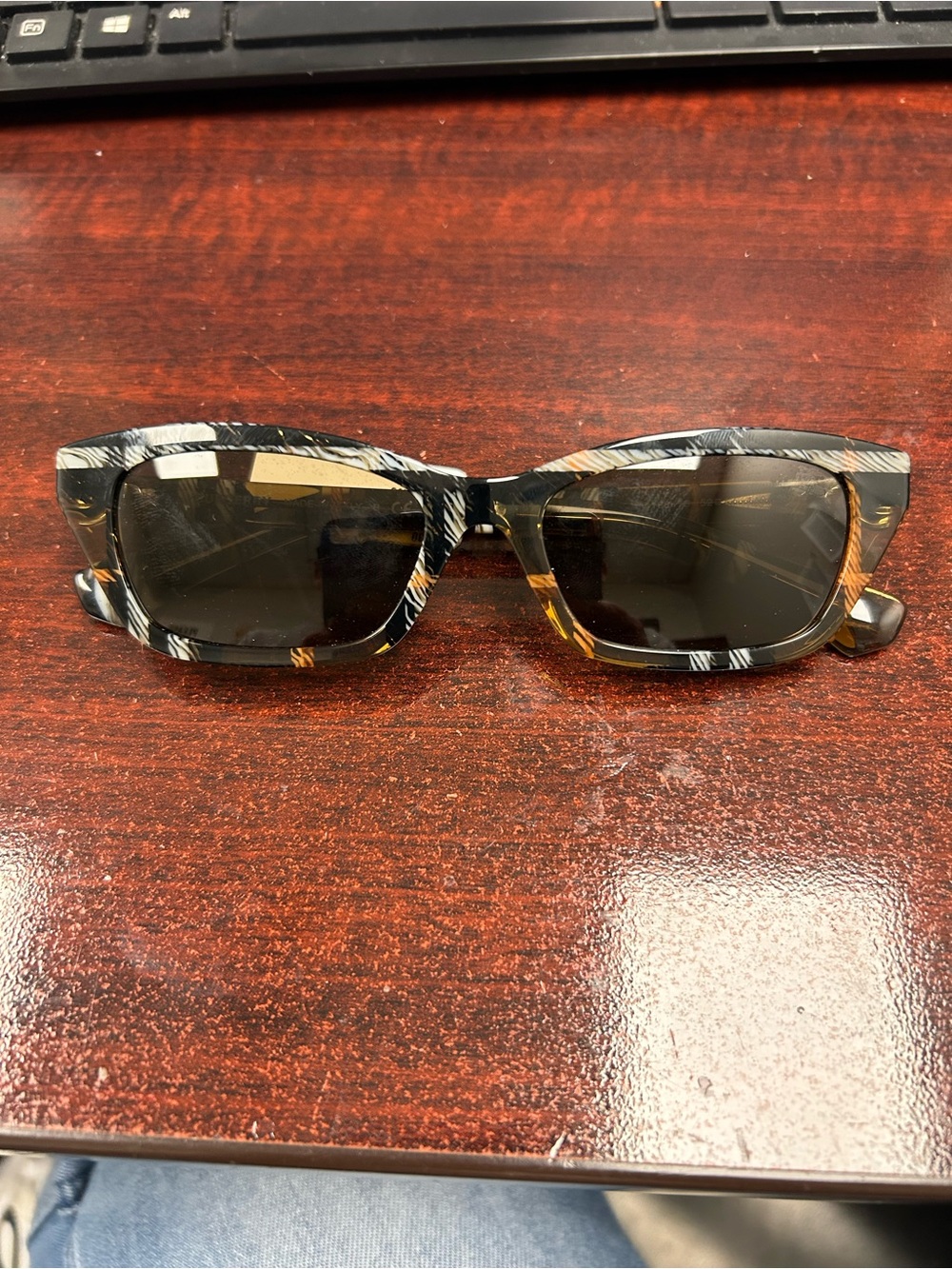 NWT Burberry sun glasses